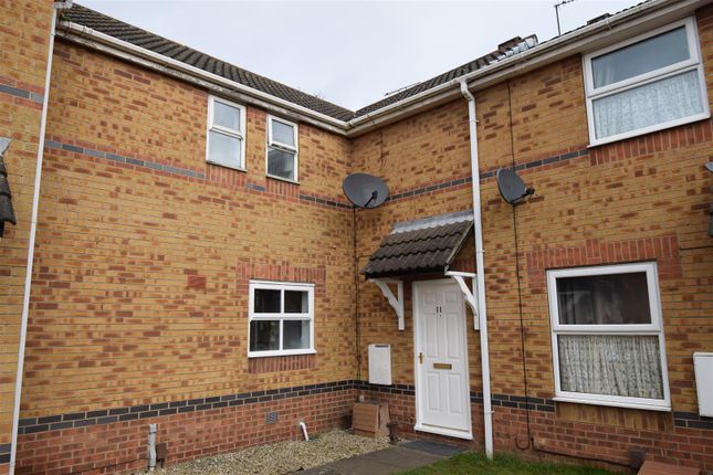 Terraced house to rent in Tulip Road, Scunthorpe DN15