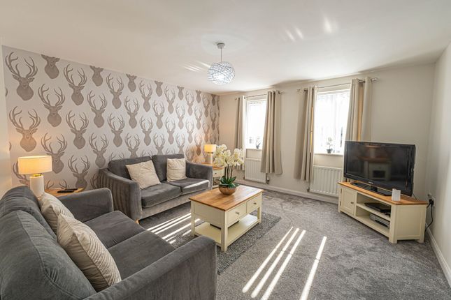 18 Seymour Way, Caldicot photo 4
