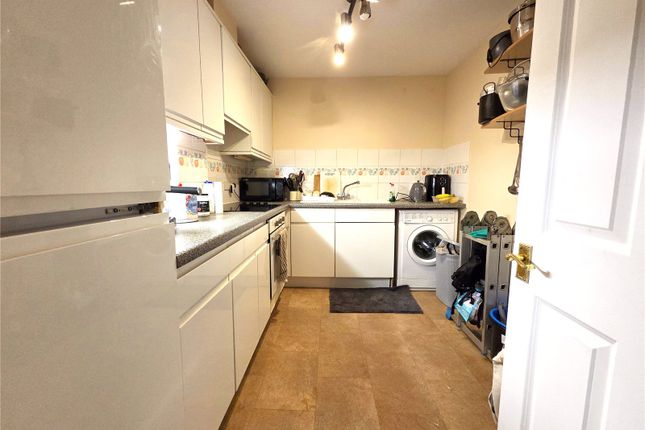 21 Ladymere Place,, Ockford Road, Surrey photo 4