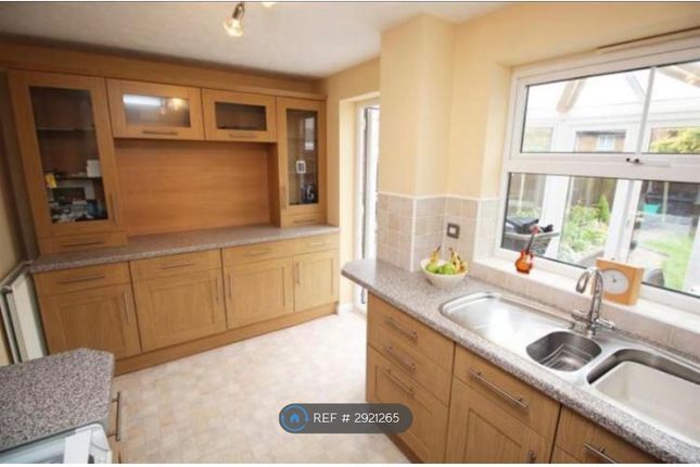 Wetherby Close, Stevenage photo 3