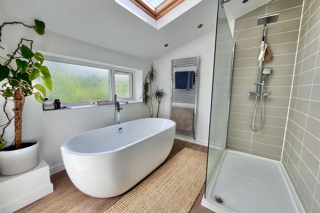 1B, Deanway, Wilmslow photo 2