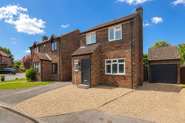 3-bed house on 3, Stagshorn Road, Waterlooville, £360,000