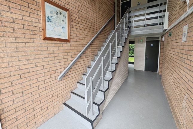 16, Wilton Court, Manchester photo 2