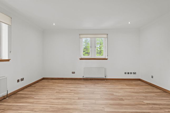 46 Eagles View, Livingston photo 4
