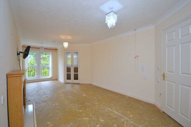 Flat 43,, Castle Court,, Glasgow photo 2
