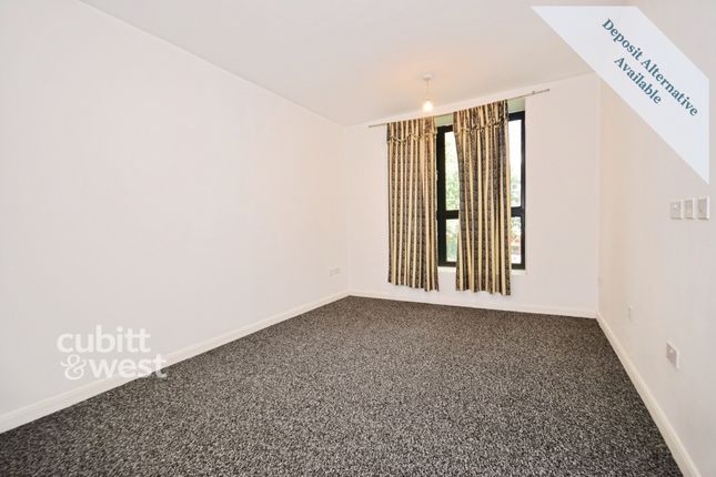 Broadwalk, Crawley photo 4