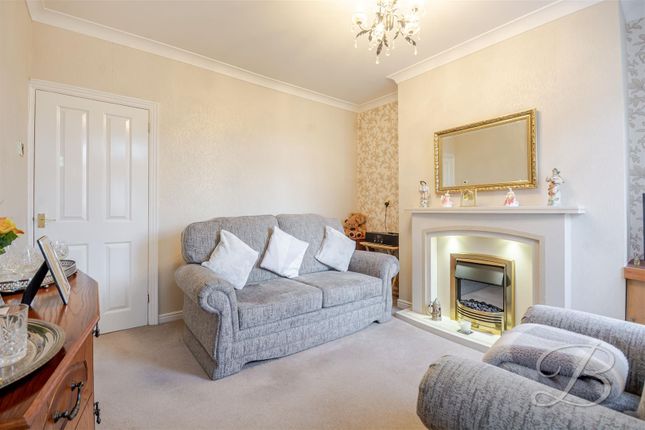 3, Mill Lane, Chesterfield photo 3