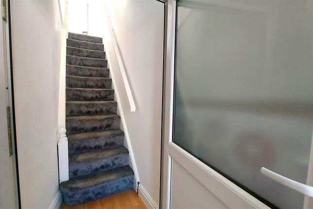 33B, Park Street, Bridgend photo 2