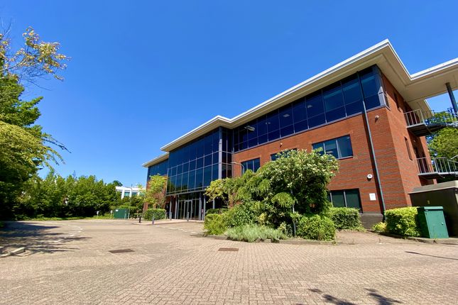 Office to let in Costa House, Houghton Hall Business Park, Dunstable, Bedfordshire