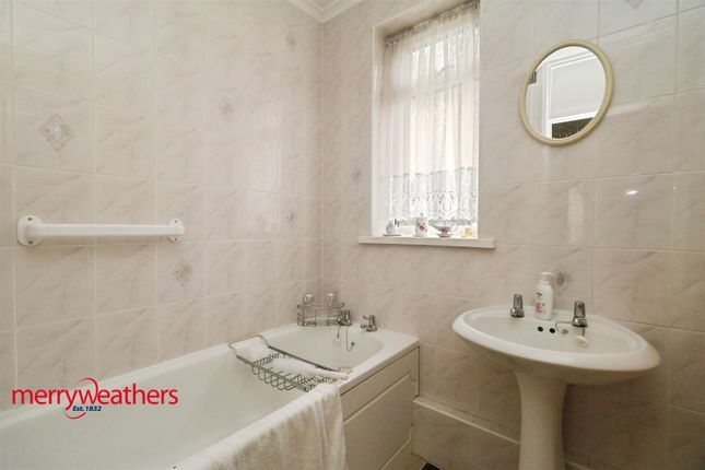 2, Broom Court, Rotherham photo 2