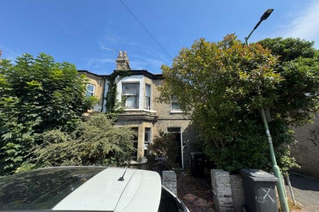 3-bed house on 6 Grosvenor Road, Lowestoft, £75,000