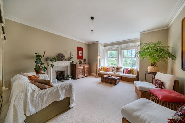 Flat 4, Ravenswood House,, Lower Hale, Surrey photo 2