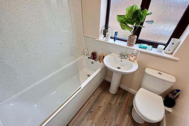 1, Hurrell Road, Great Yarmouth photo 3