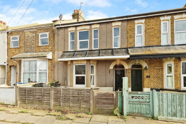 3-bed terraced on Cliff Sea Grove, Herne Bay, £237,500