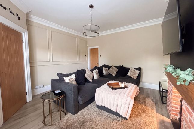 181 Walkden Road, Manchester photo 4
