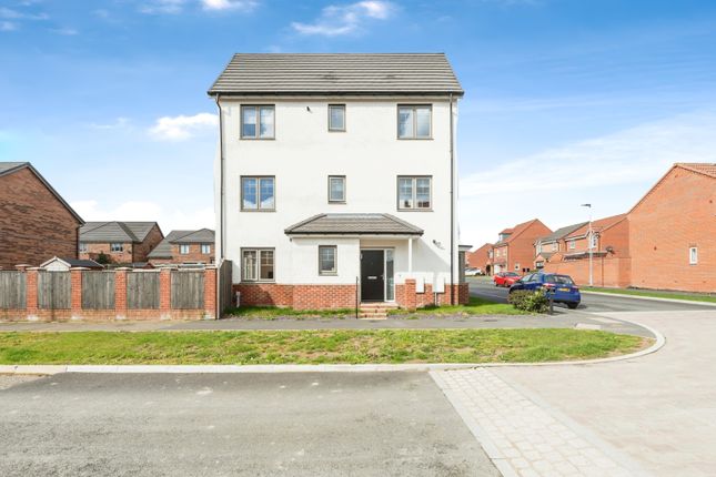 Town house for sale in Wales Street, Pontefract