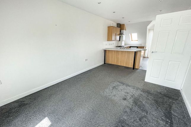 28, Grange Court, Durham photo 4