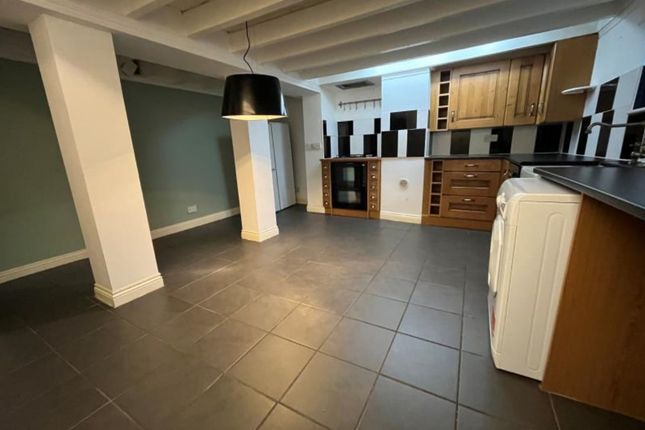 6, Burton Street, Pudsey photo 5