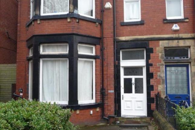 Thumbnail Property to rent in Kirkstall Lane, Headingley, Leeds