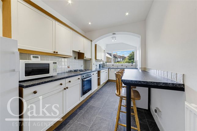 98, Ashburton Avenue, Surrey photo 4