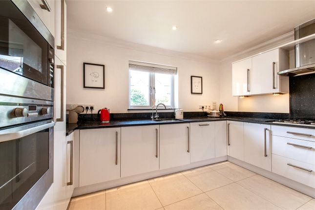 12 The Abbots,, Forge Lane, Maidstone photo 4