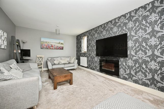 1, Parsons Close, Rugby photo 4