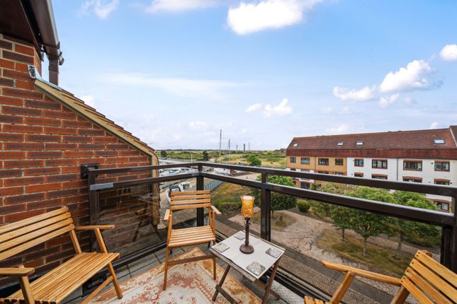 Thumbnail Flat for sale in Langstone Marina Heights, Horse Sands Close, Southsea