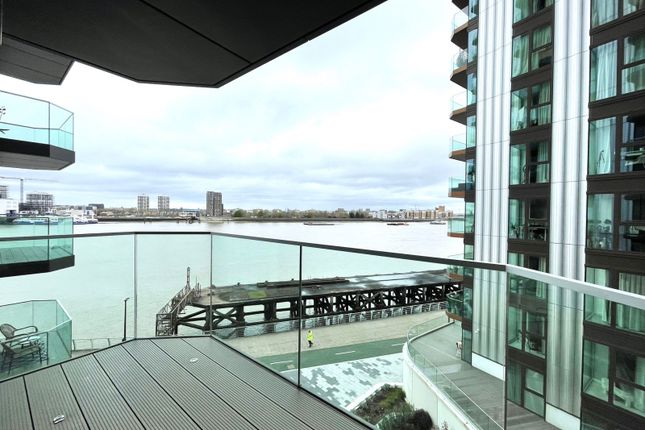 Flat to rent in Clement Apartments, 4 Brigadier Walk, Woolwich, London