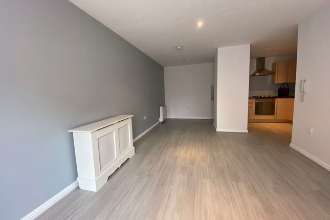 15, Knightswood Court, Liverpool photo 4