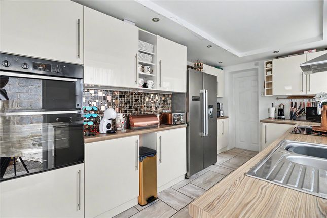 52, Victoria Street, Devon photo 4