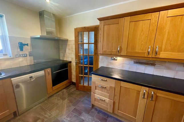 17, Hopwood Close, Newbury photo 4