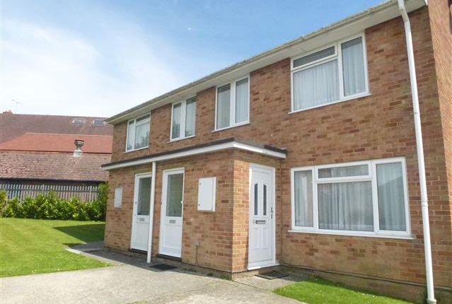 Property to rent in Thatcham Close, Yeovil
