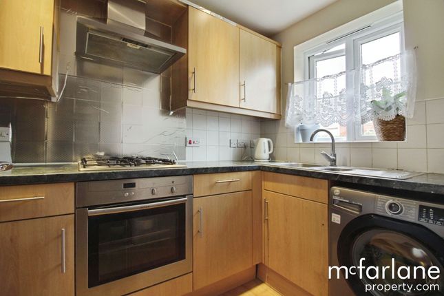 2 Bexley Walk, Swindon photo 4