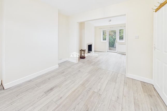 8, Albany Crescent, Edgware photo 2