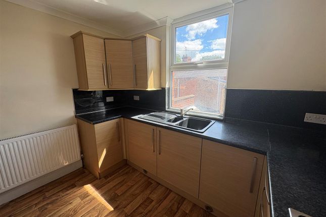 73, Corporation Road, Darlington photo 3