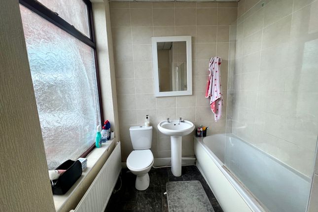 Flat for sale in High Street, Crowle, Scunthorpe