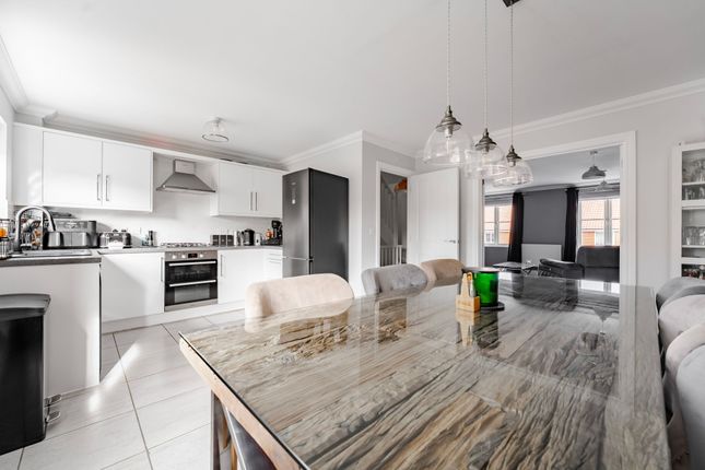 12 Overstrand Way, Norwich photo 3