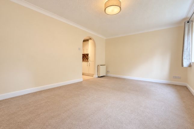 Rivercourt, Cirencester photo 3