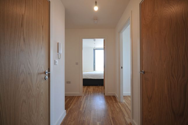 Thumbnail Flat to rent in Michigan Avenue, Salford