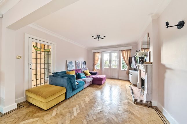 29, Cavendish Drive, Middlesex photo 4