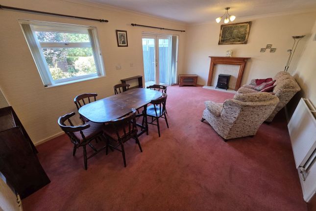 5, Tyr-Common, Abergavenny photo 3