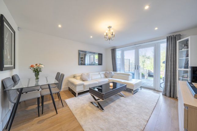 4, Swannells Walk, Rickmansworth photo 4