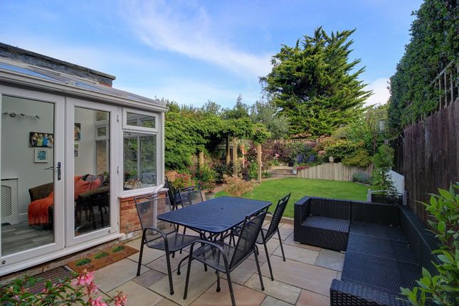 15 Broomfield, Bracknell photo 4