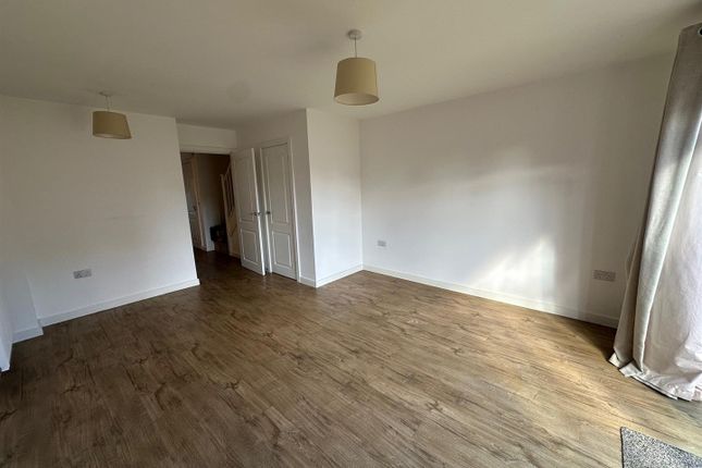 14, Thicket Road, Andover photo 4