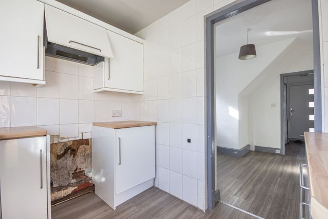 7, Heathwell Road, Newcastle upon Tyne photo 5