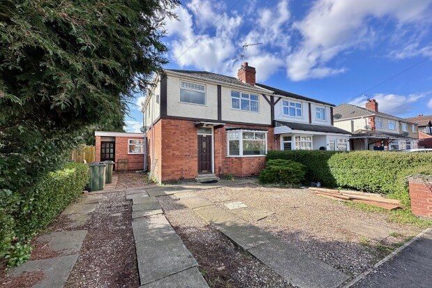 Thumbnail Property to rent in Holmfield Avenue West, Leicester
