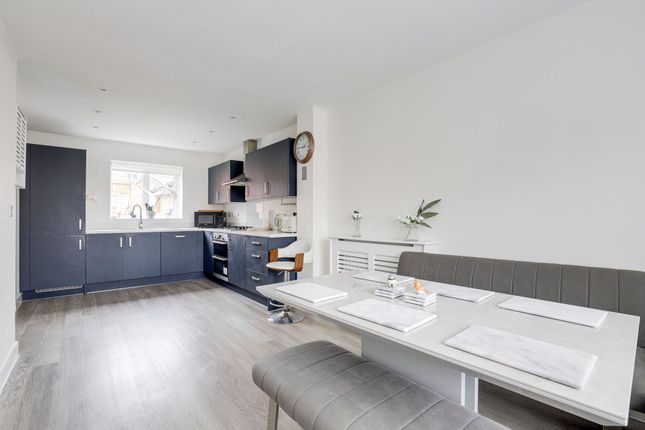 6 Bettina Gardens, Nottingham photo 3