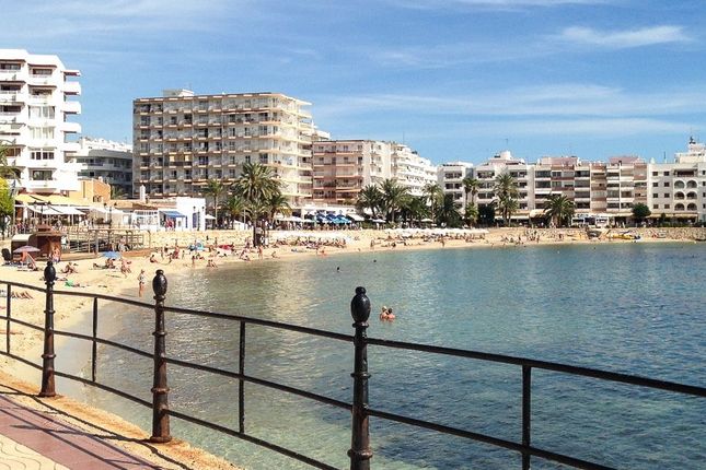 Apartment for sale in Calle Del Mar, Balearic Islands, Spain