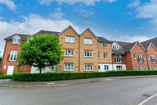 Thumbnail Flat for sale in Monarch Way, Leighton Buzzard, Beds