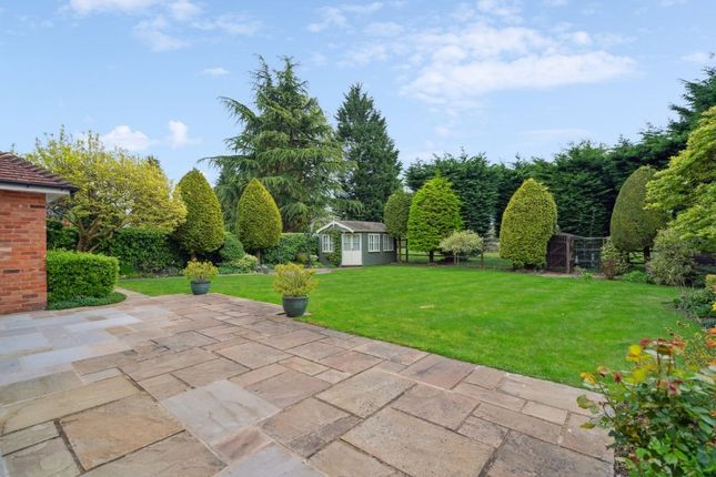 Country house to rent in Gorelands Lane, Chalfont St. Giles
